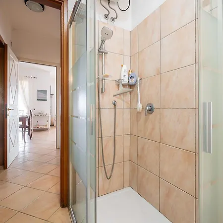 Villino Iris 8 Golf Σπίτι διακοπών